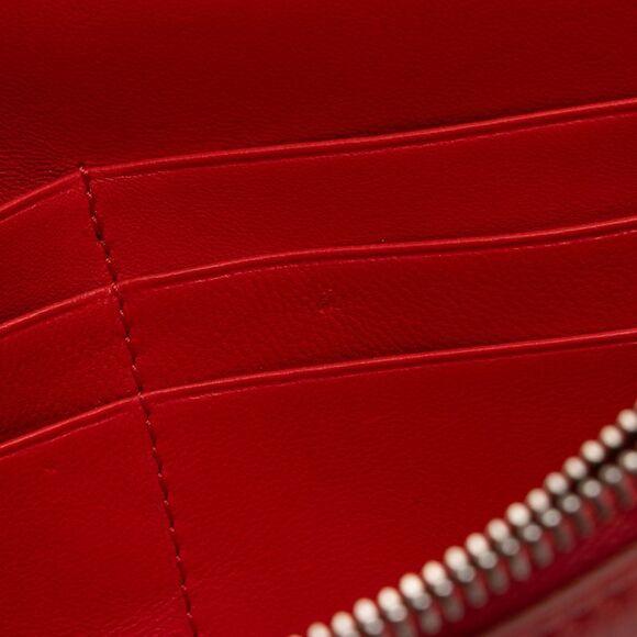 Givenchy Leather Pandora Wallet On Chain - Picture 13 of 16